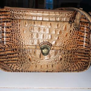 Never Used Vintage Brahmin EUC Leather Bag in Toasted Almond